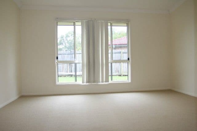 9 Freesia Court, ORMEAU QLD 4208, Ormeau - Thumbnail 5