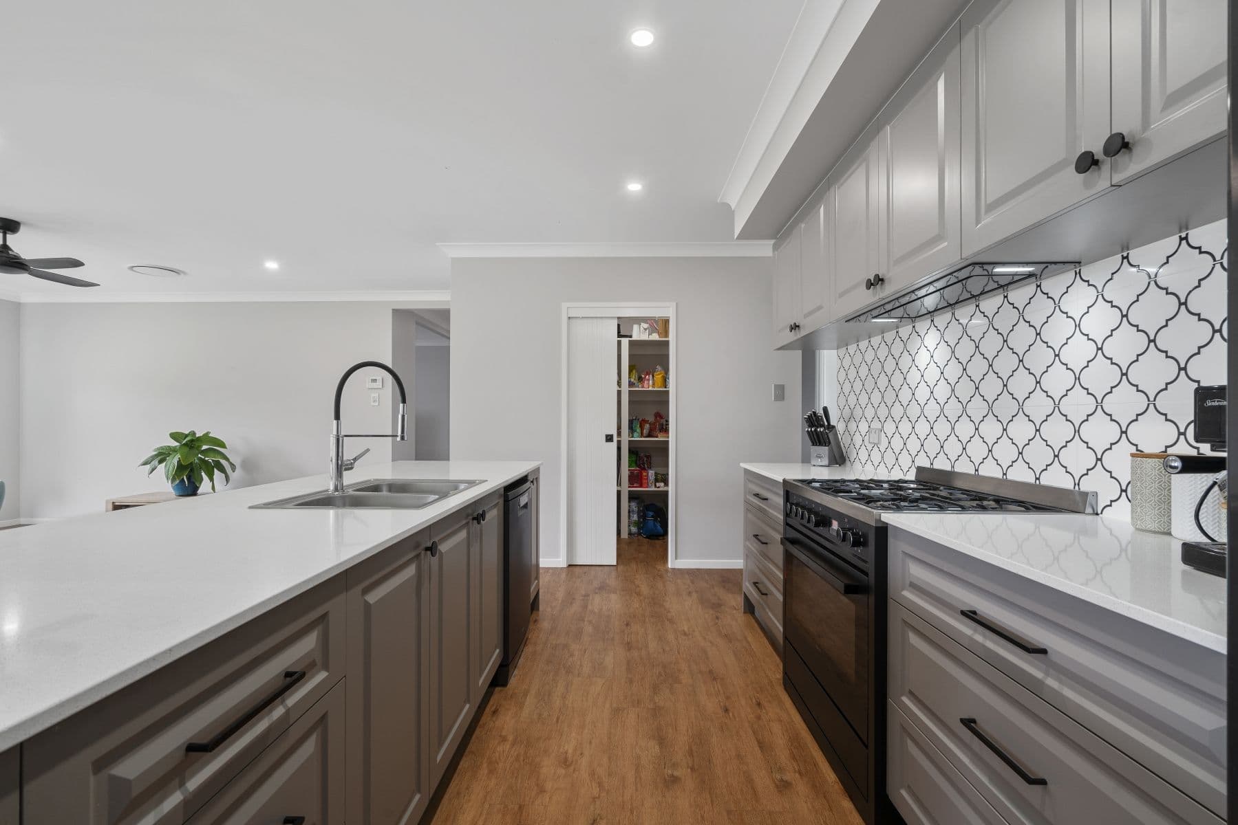 38 Twin Oaks Court, Woodford QLD 4514, Woodford - Thumbnail 8
