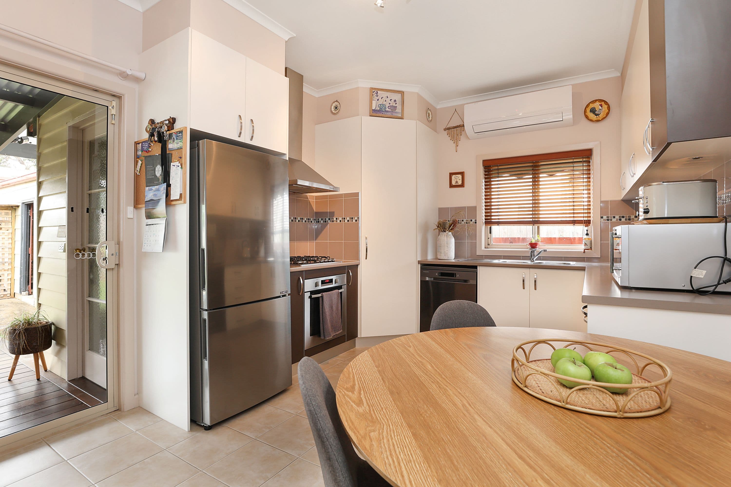 23 Russell Street, Camperdown VIC 3260, Camperdown - Thumbnail 5