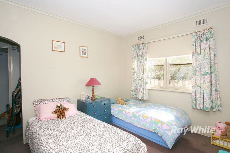 5 Romsey Street, NOBLE PARK VIC 3174, Noble Park - Thumbnail 8