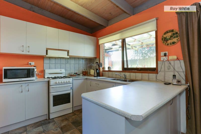 98 Ocean Street, ROSEBUD VIC 3939, Rosebud - Thumbnail 8
