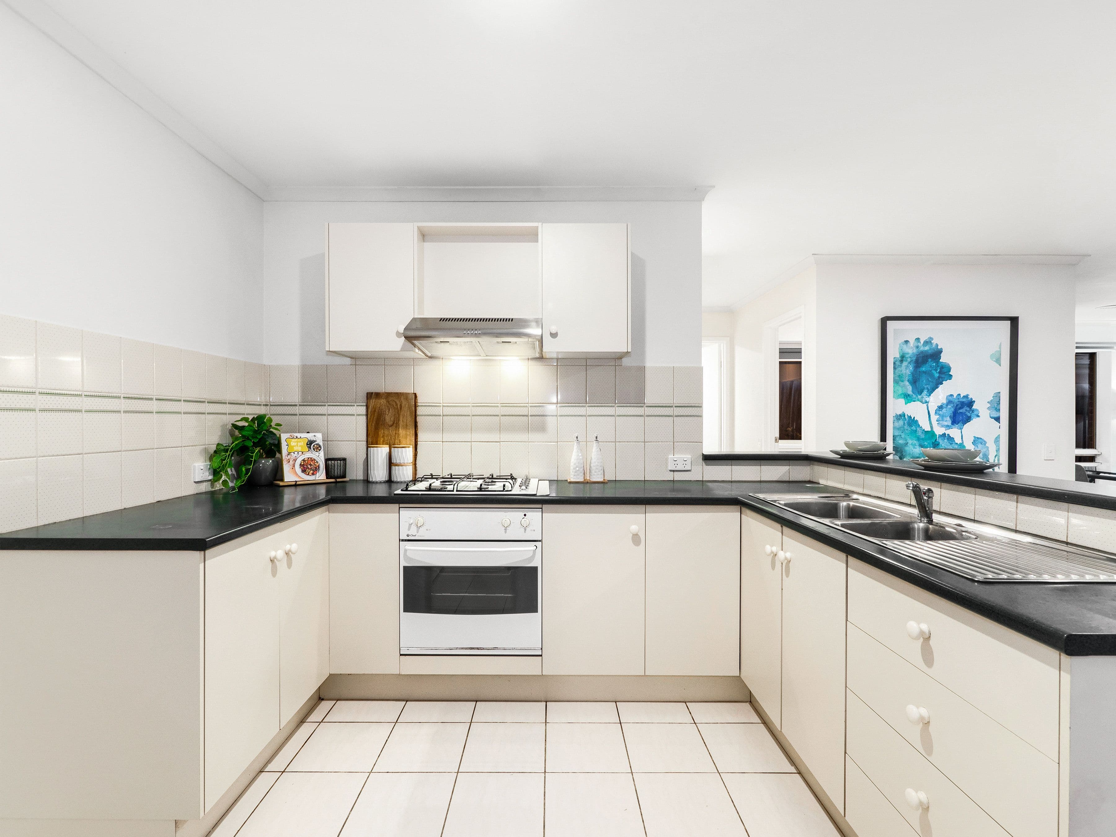 7 Scarborough Avenue, Cranbourne West VIC 3977, Cranbourne West - Image 1
