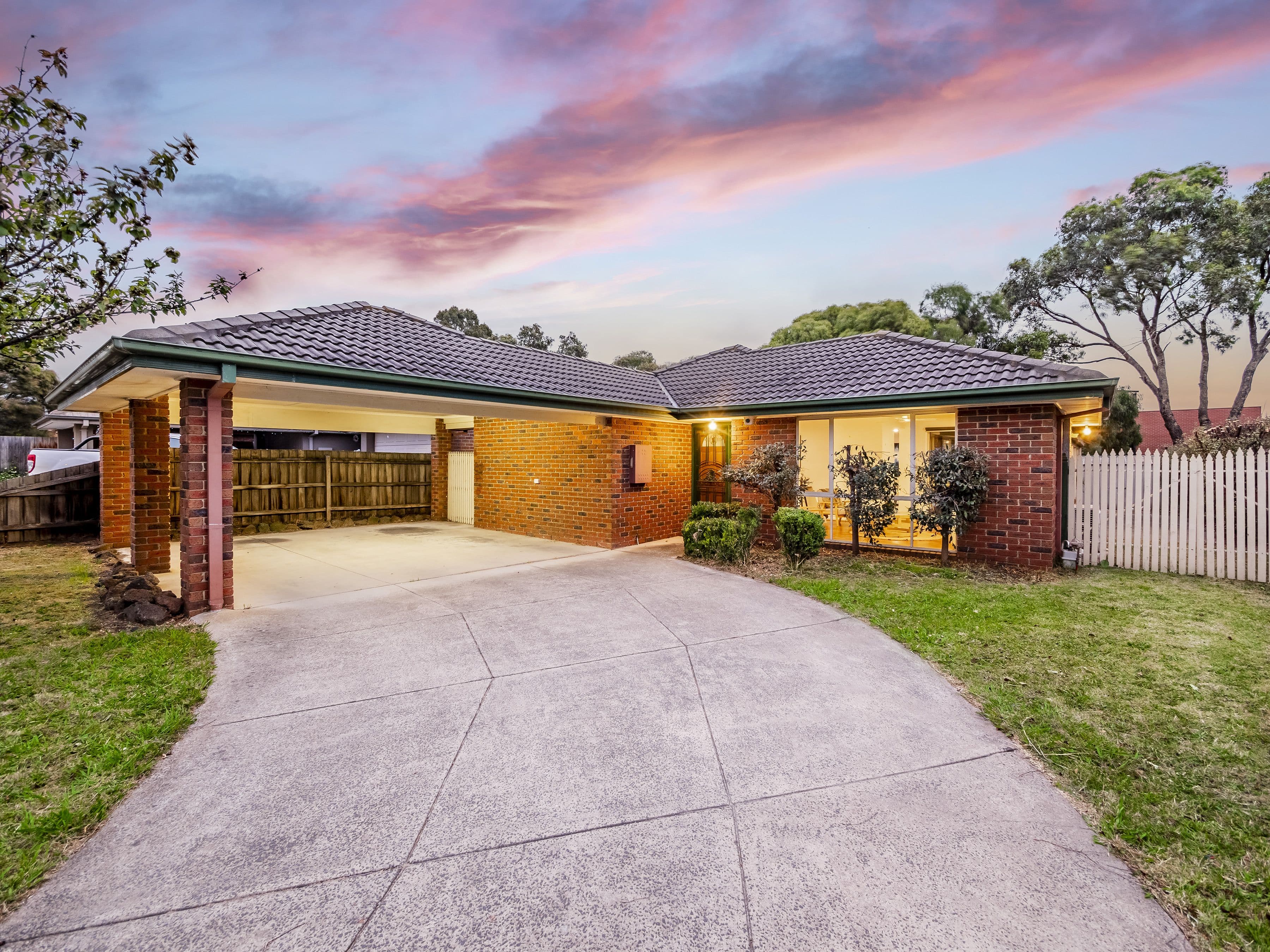 7 Scarborough Avenue, Cranbourne West VIC 3977, Cranbourne West - Thumbnail 4