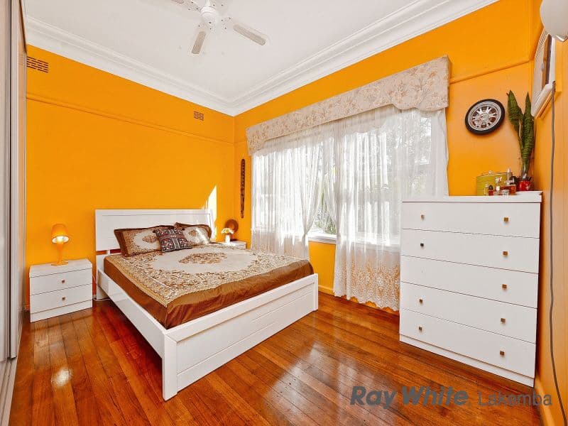 29 Wattle Avenue, Macquarie Fields - Thumbnail 6