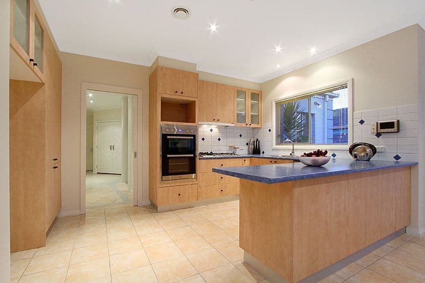 10 Healey Drive, EPPING VIC 3076, Epping - Thumbnail 2
