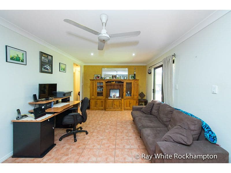 15 Brookside Avenue, Norman Gardens QLD 4701, Norman Gardens - Thumbnail 7