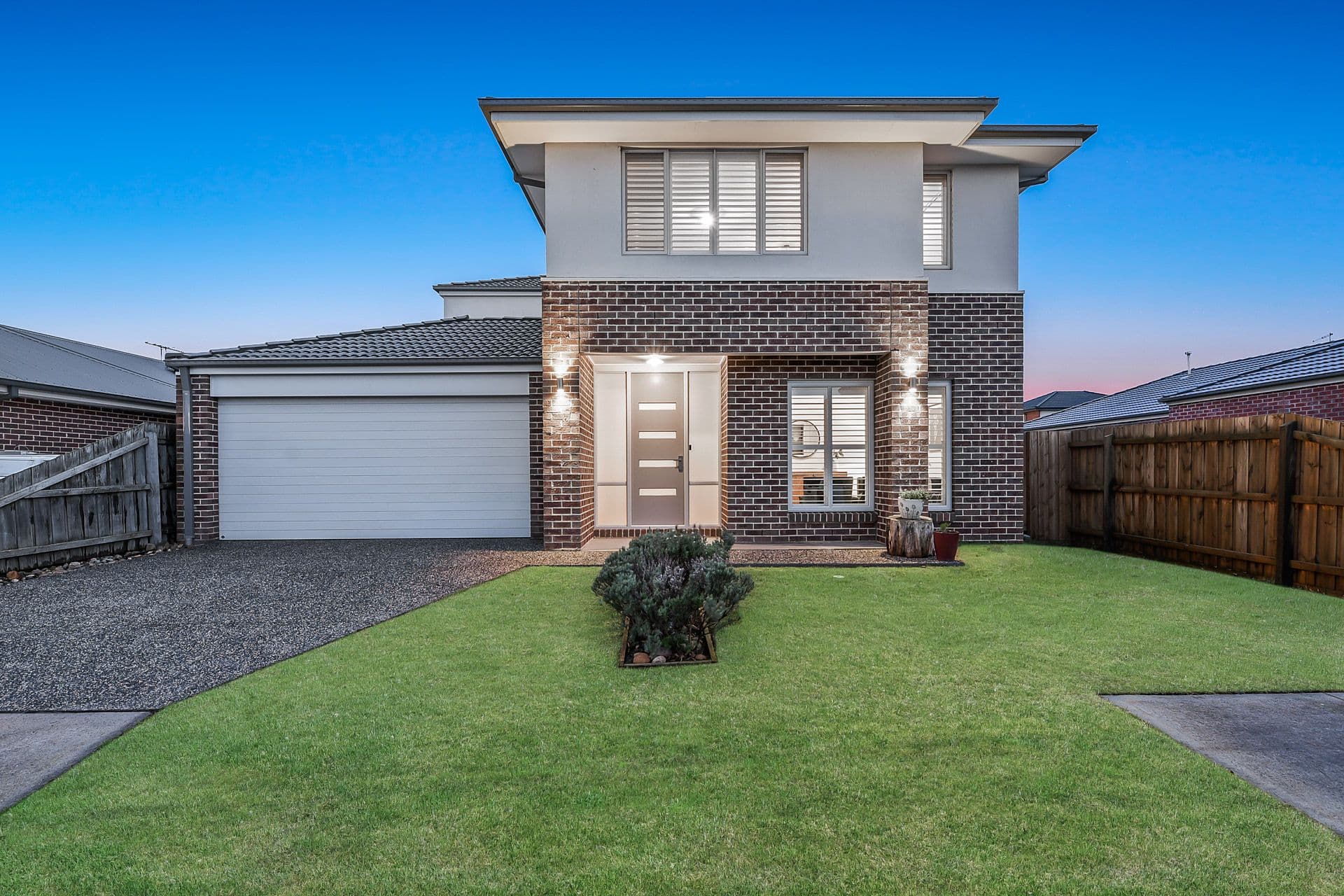 16 Rodlarni Crescent, Berwick VIC 3806, Berwick - Image 1
