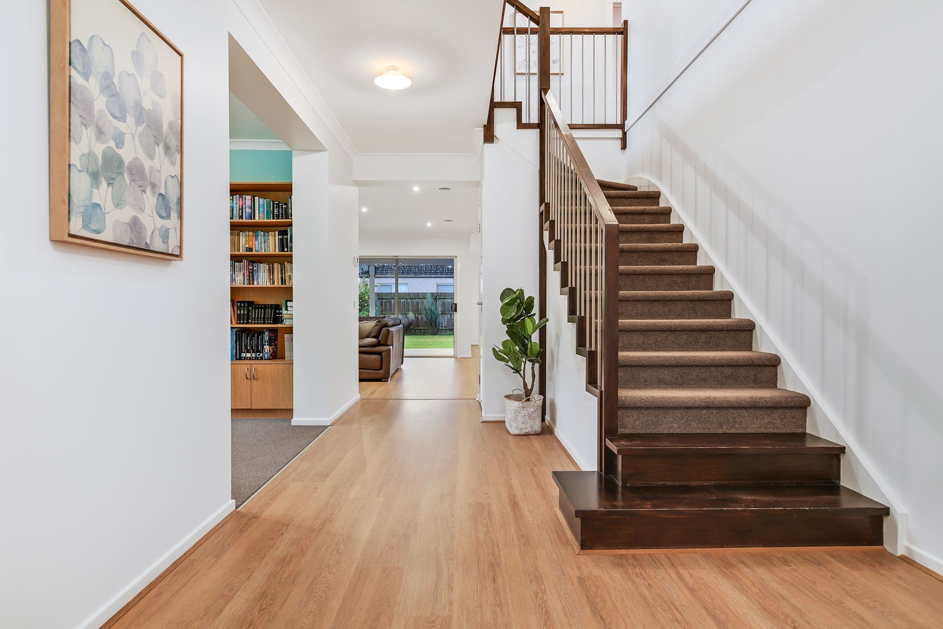 16 Rodlarni Crescent, Berwick VIC 3806, Berwick - Thumbnail 3