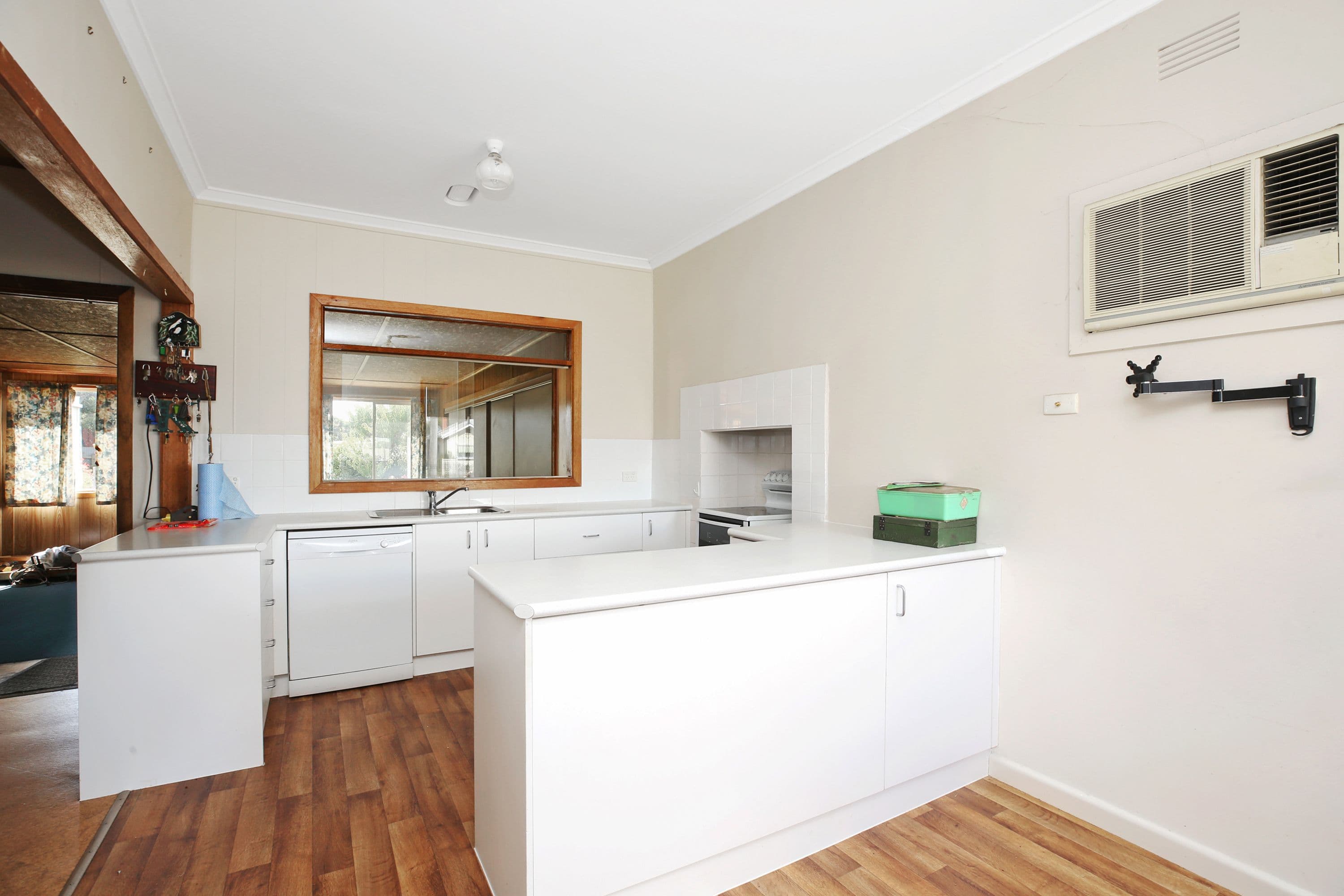 116 Curdie Street, Cobden VIC 3266, Cobden - Thumbnail 5