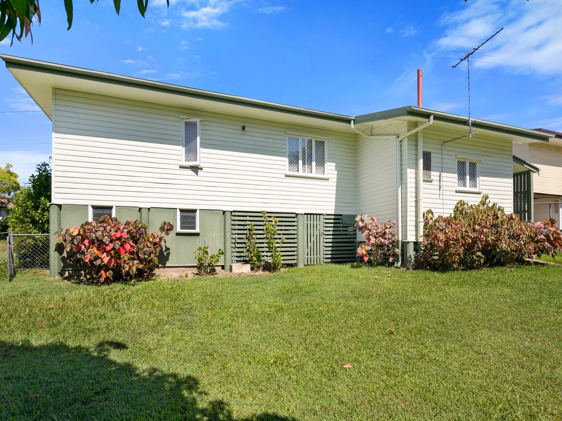 51 Gallipoli Road, Carina Heights QLD 4152, Carina Heights - Thumbnail 2