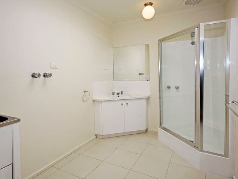 49 Oberon Drive, BELMONT VIC 3216, Belmont - Thumbnail 5