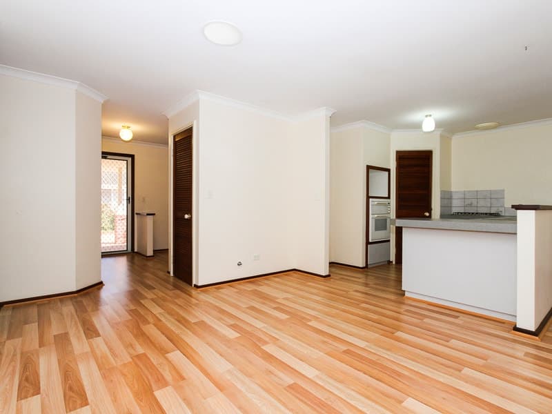 32 Towncentre Drive, Thornlie, Thornlie - Thumbnail 5