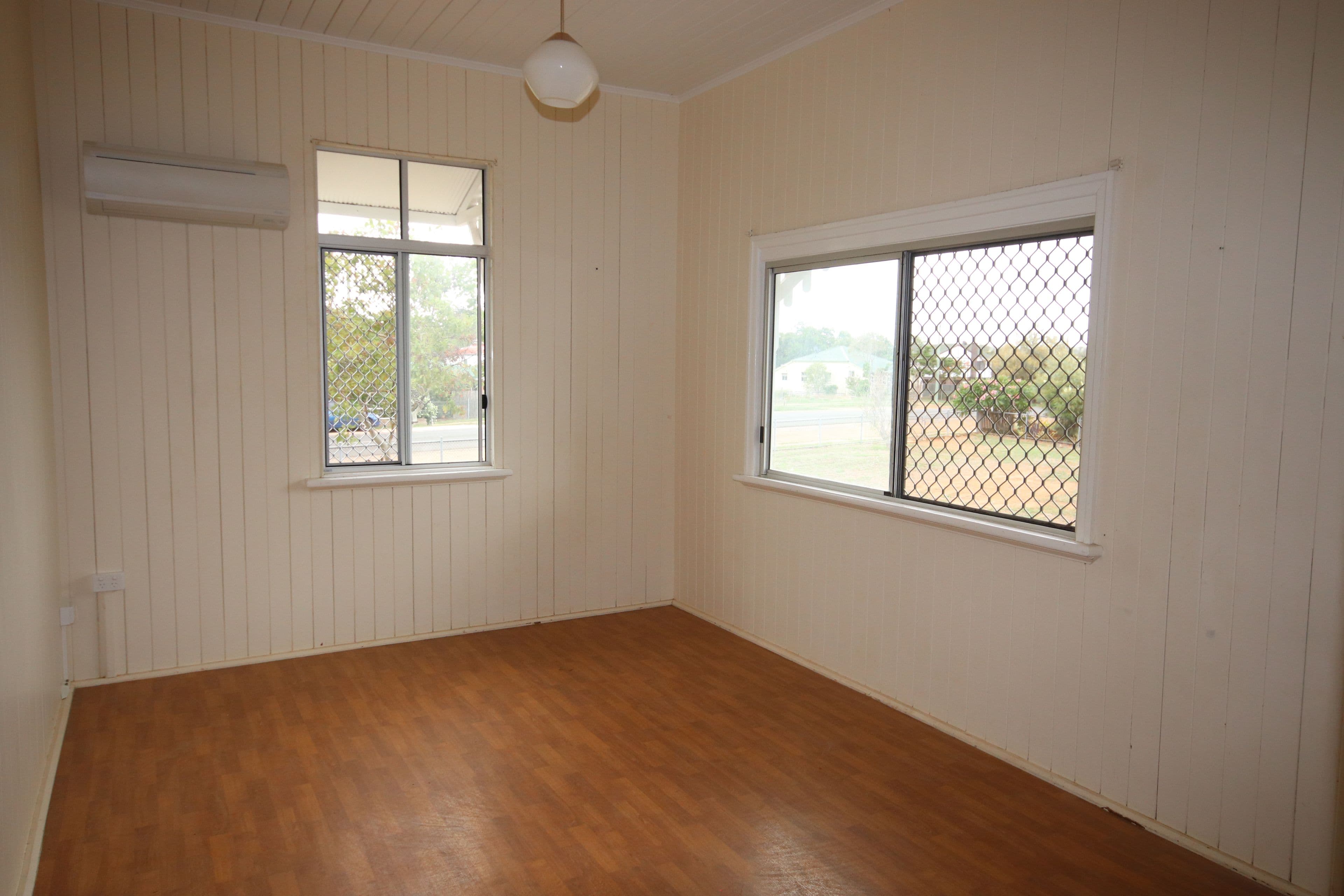 79 Stuart Russell Street, Mundubbera QLD 4626, Mundubbera - Thumbnail 4