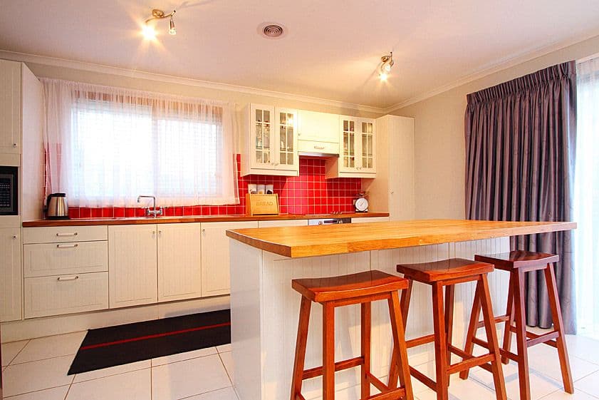 15 Malua Crescent, MILL PARK VIC 3082, Mill Park - Thumbnail 2