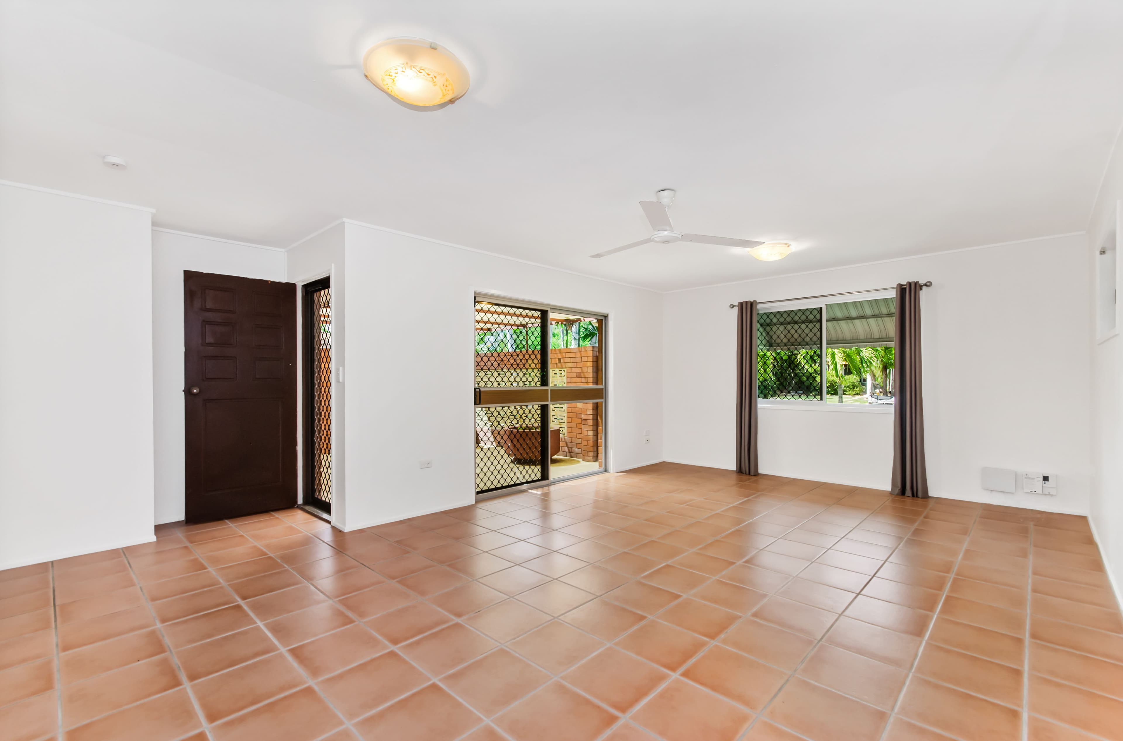 18 Northwest Crescent, Cranbrook QLD 4814, Cranbrook - Thumbnail 2