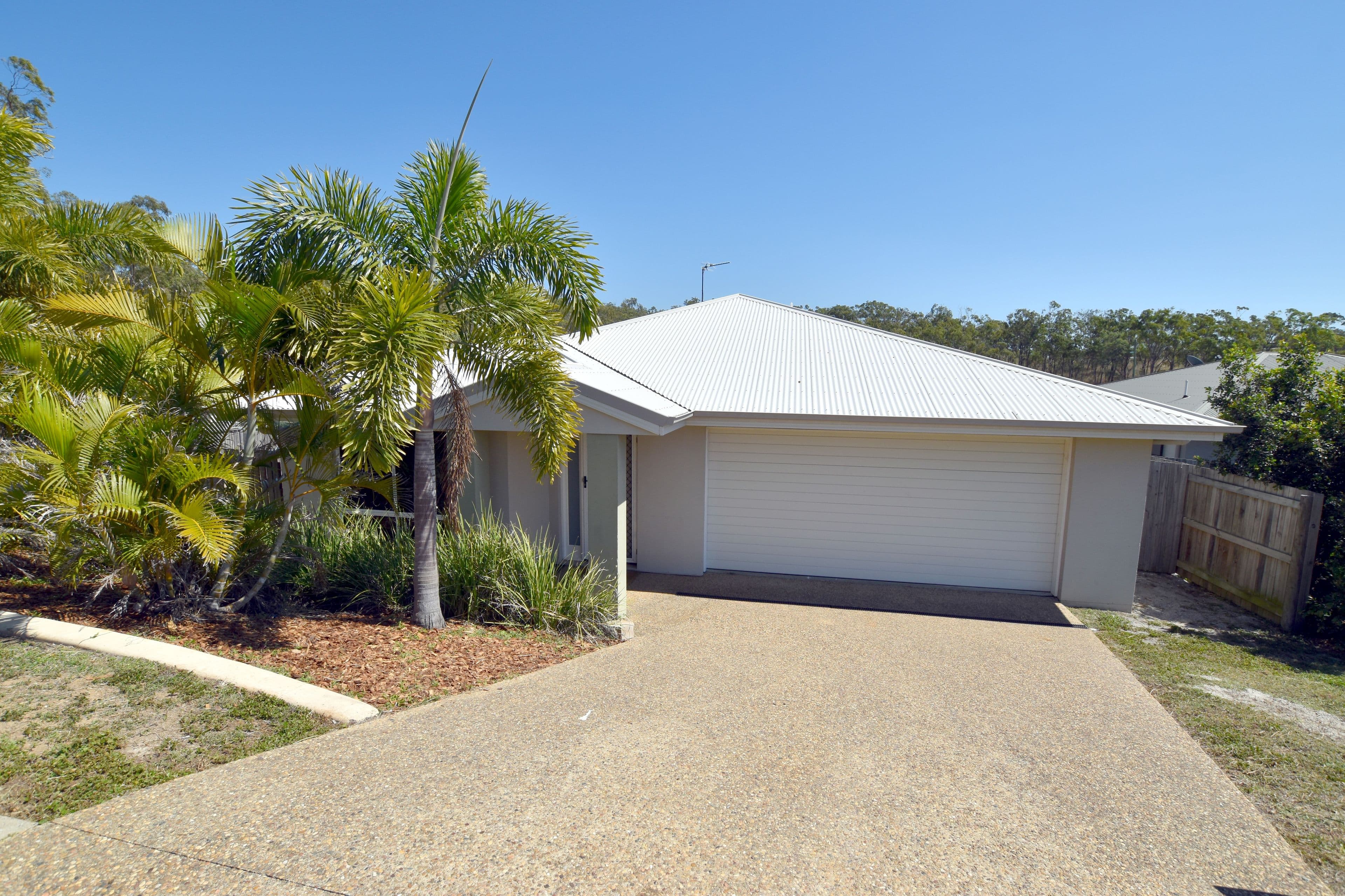 1 Takoko Place, Kirkwood QLD 4680, Kirkwood - Image 1