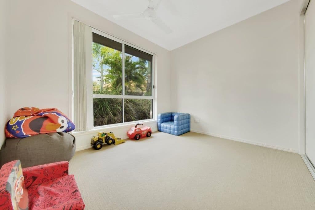 1 Takoko Place, Kirkwood QLD 4680, Kirkwood - Thumbnail 3