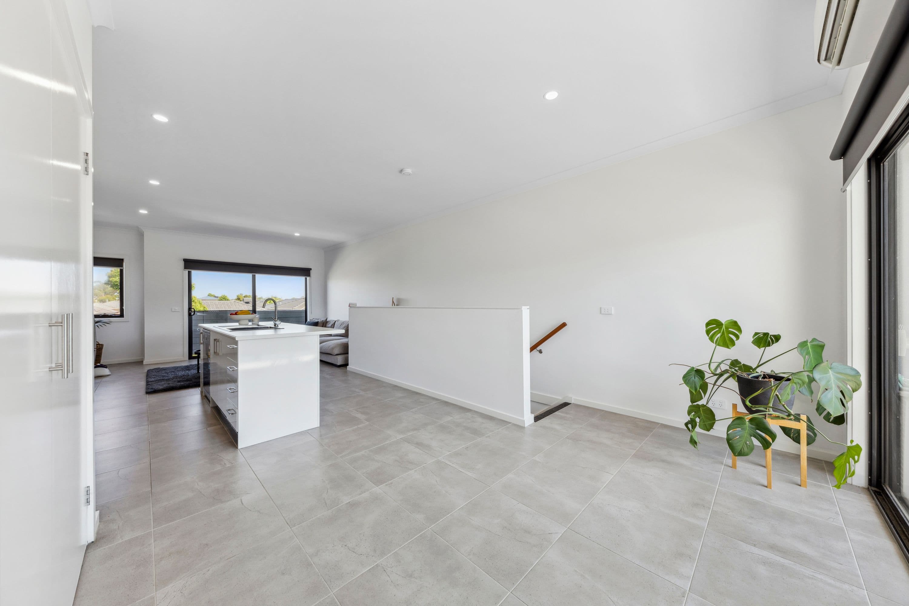 6A Tremont Street, Pakenham VIC 3810, Pakenham - Thumbnail 5