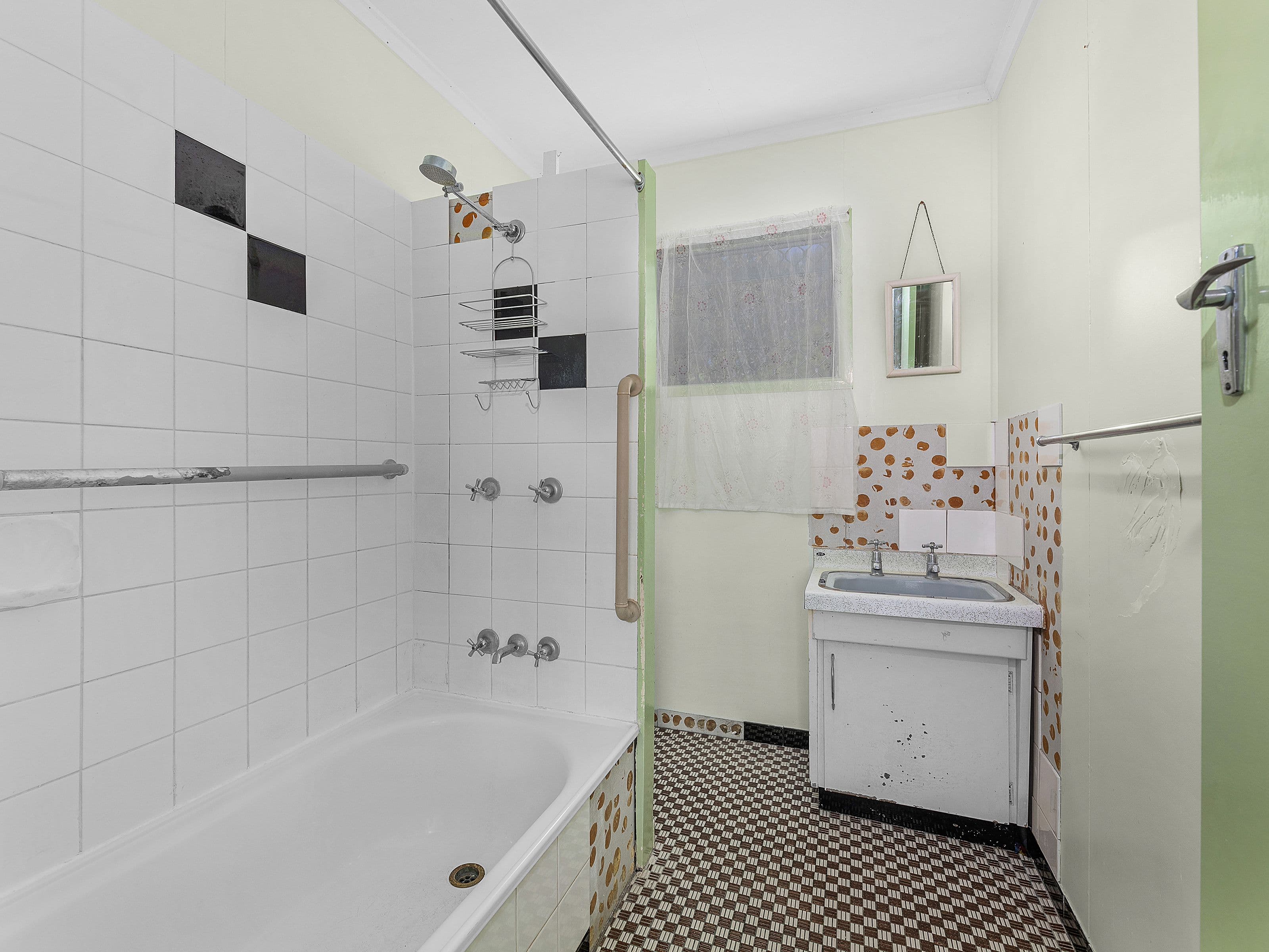 27 Harold Street, Bundamba QLD 4304, Bundamba - Thumbnail 6