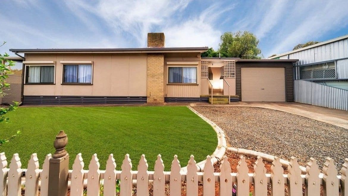 11 Whitsbury Road, Elizabeth North SA 5113, Elizabeth North - Image 1