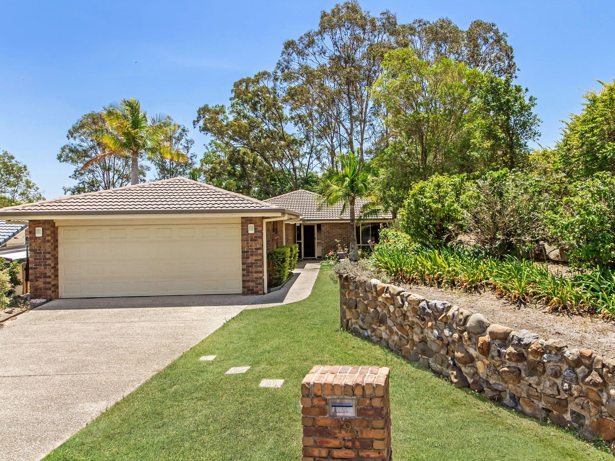 19 Adaminaby Drive, Helensvale QLD 4212, Helensvale - Image 1