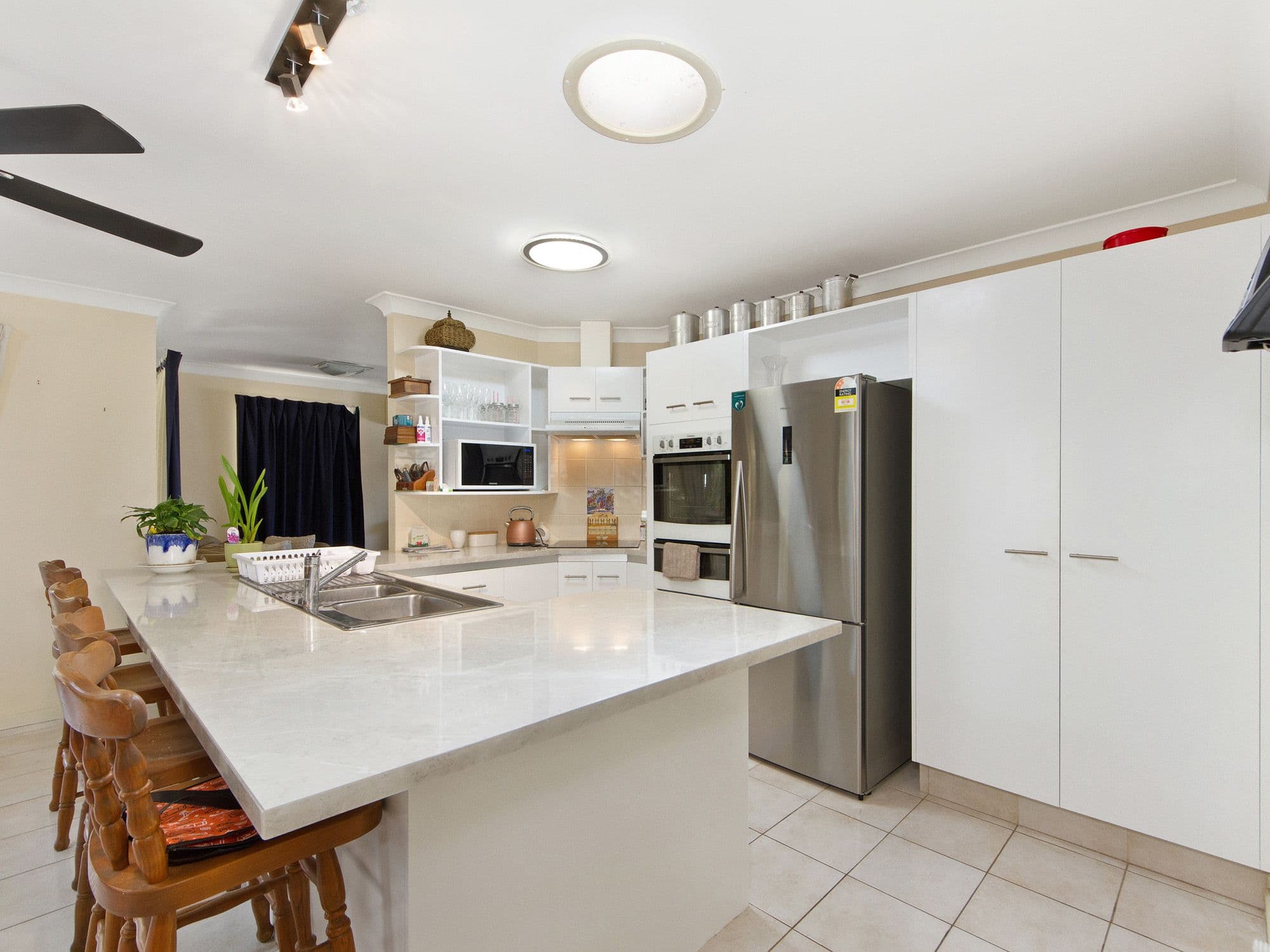 19 Adaminaby Drive, Helensvale QLD 4212, Helensvale - Thumbnail 3