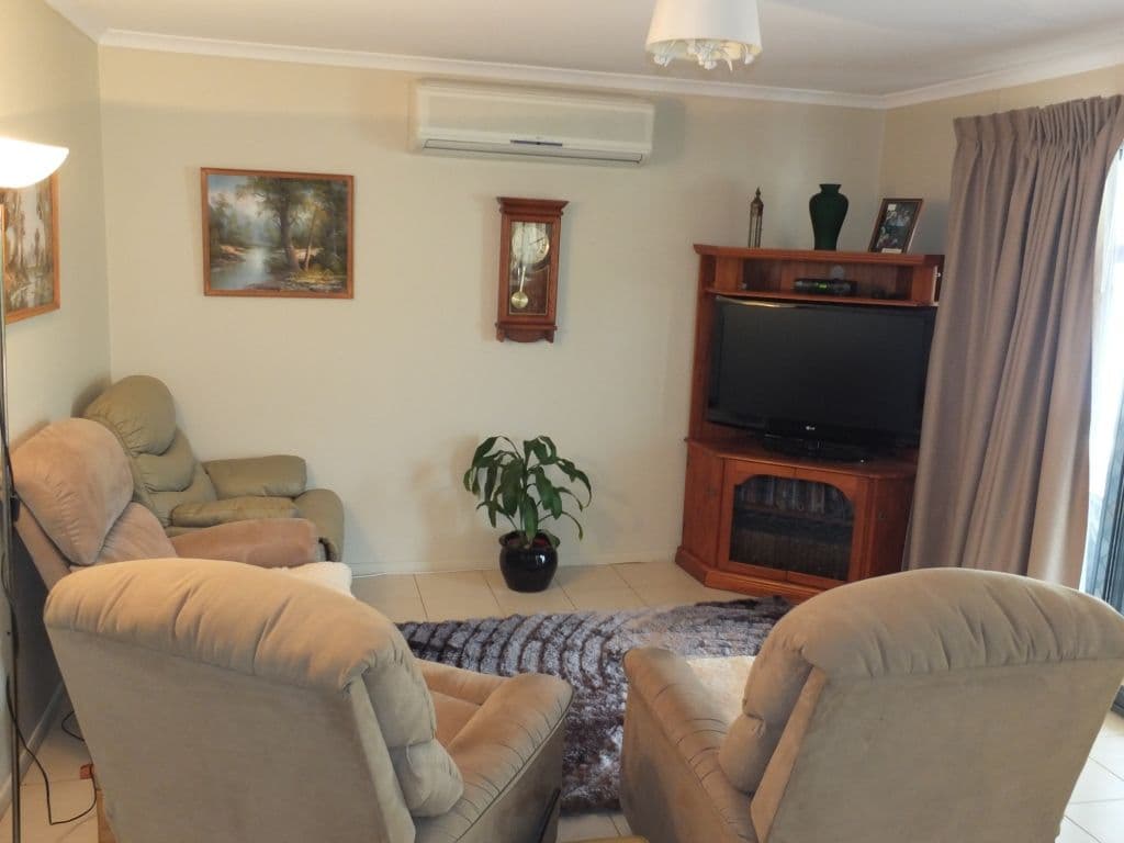 18 Diagonal Road, WALLAROO SA 5556, Wallaroo - Thumbnail 2