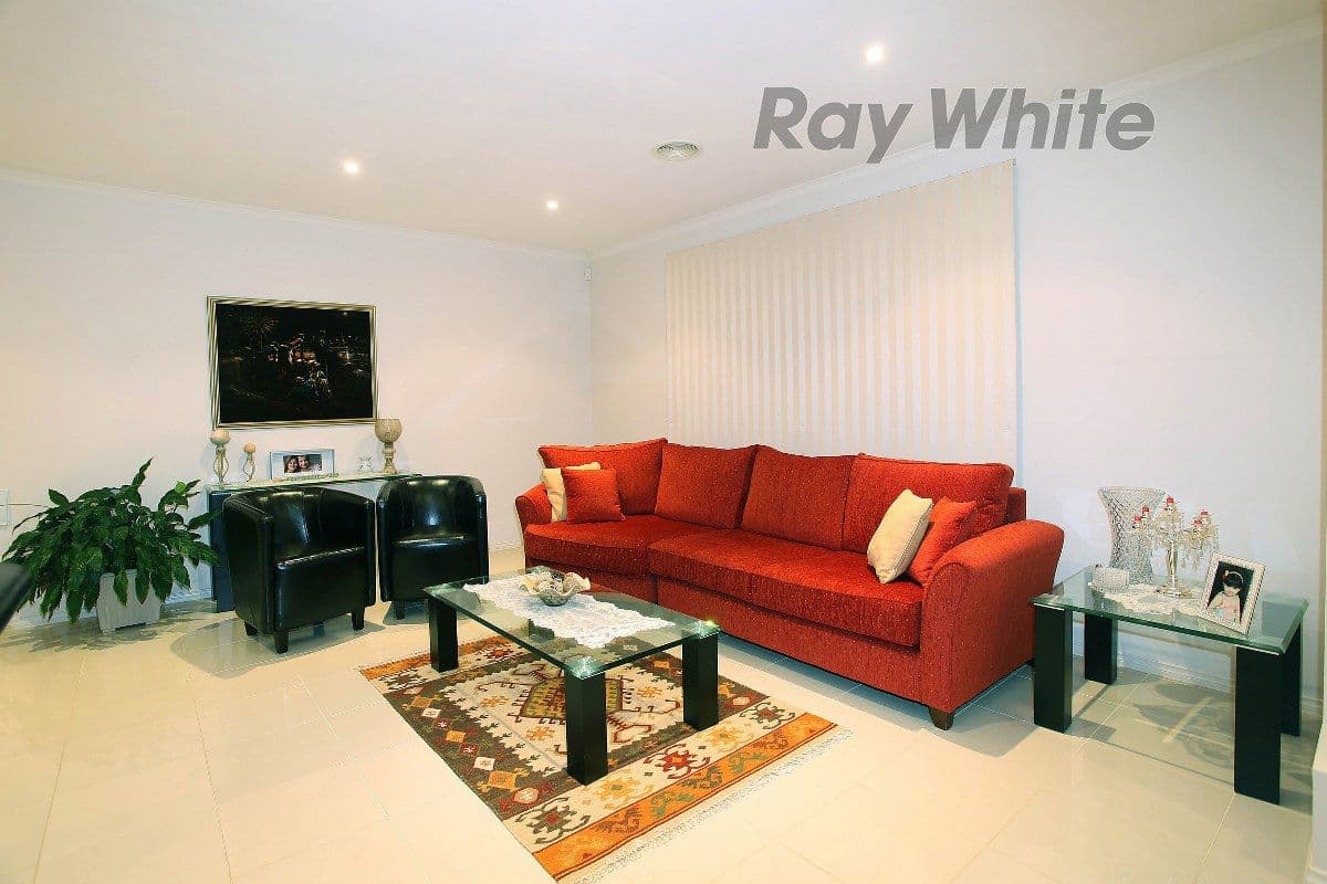 4 Dunfermline Way, Point Cook VIC 3030, Point Cook - Thumbnail 7