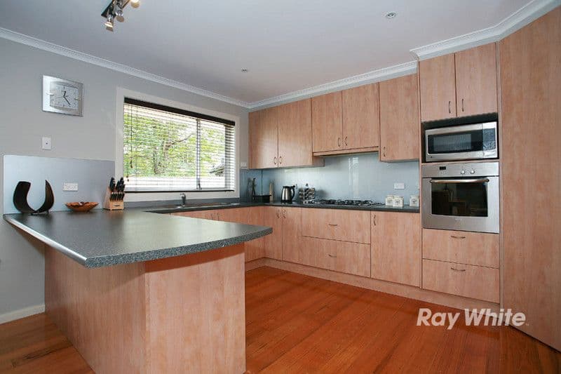 3 Maple Court, CHELTENHAM VIC 3192, Cheltenham - Thumbnail 2