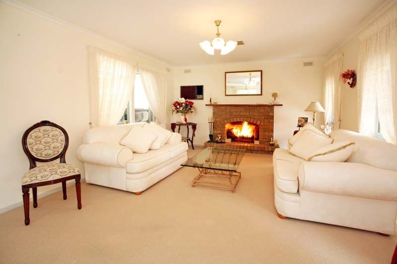 20  Lindau Drive, VERMONT SOUTH VIC 3133, Vermont South - Thumbnail 2