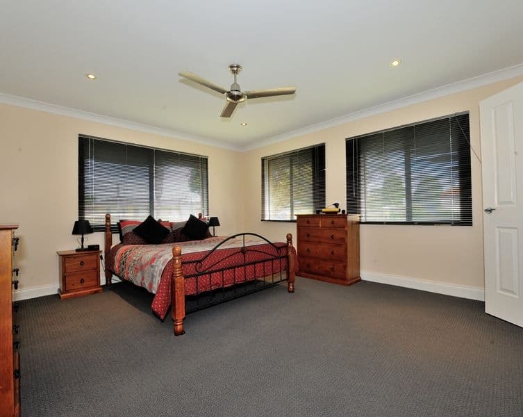2 Octans Court, ROCKINGHAM WA 6168, Rockingham - Thumbnail 8