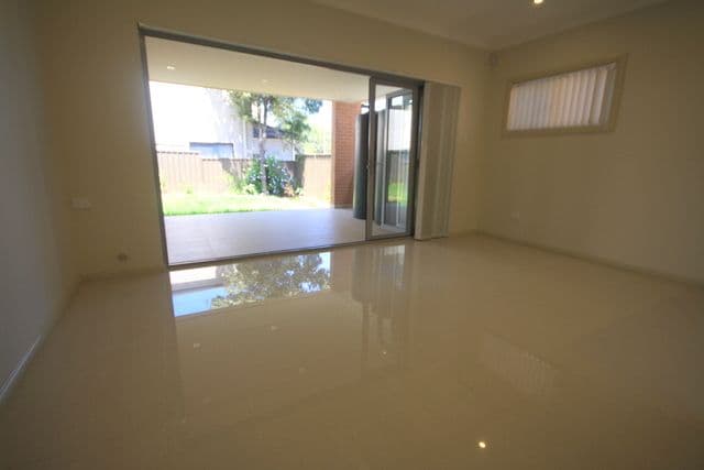 69 Oxford Road, Ingleburn - Thumbnail 4