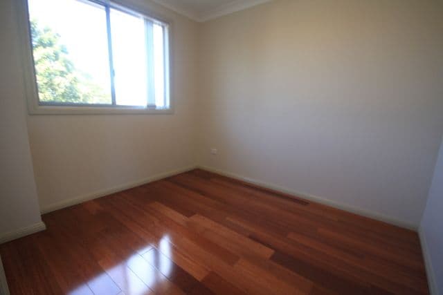 69 Oxford Road, Ingleburn - Thumbnail 8