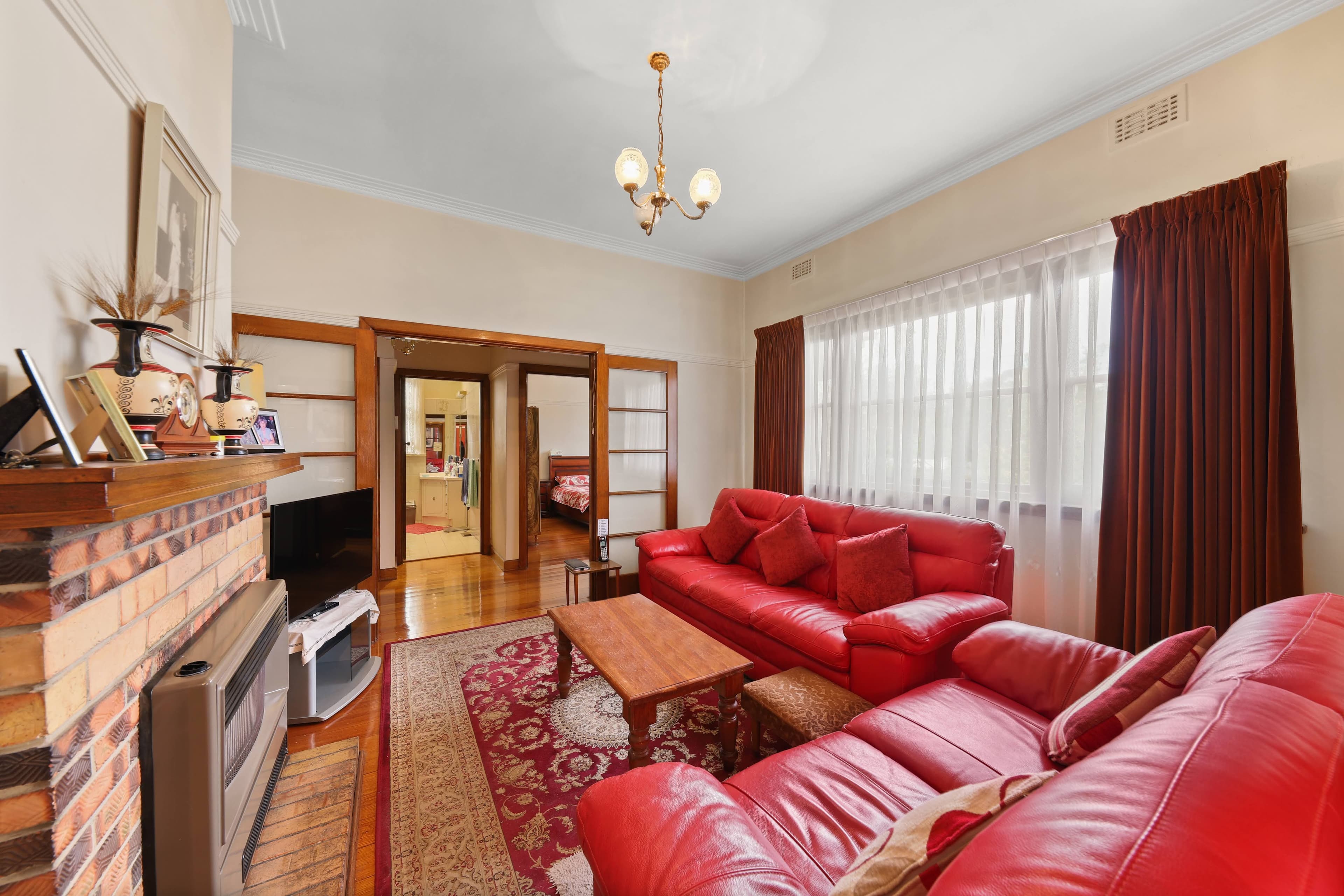 9 Loreen Street, Oakleigh South VIC 3167, Oakleigh South - Thumbnail 3