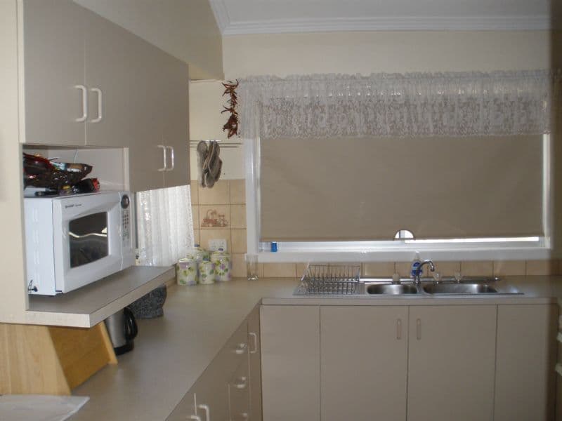 10 Victoria Street, ROCHESTER VIC 3561, Rochester - Thumbnail 6
