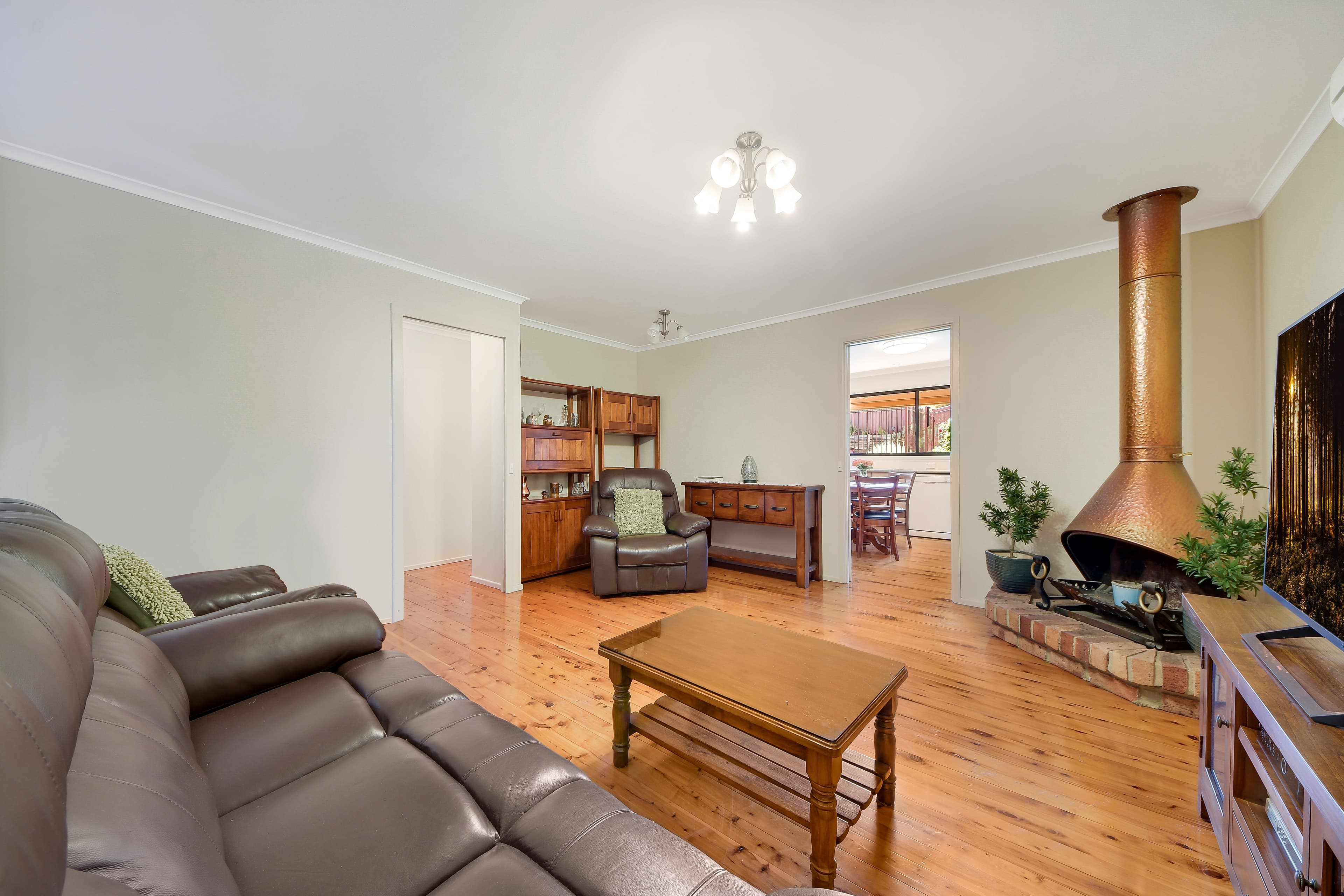 54 Georgiana Crescent, Ambarvale - Thumbnail 2