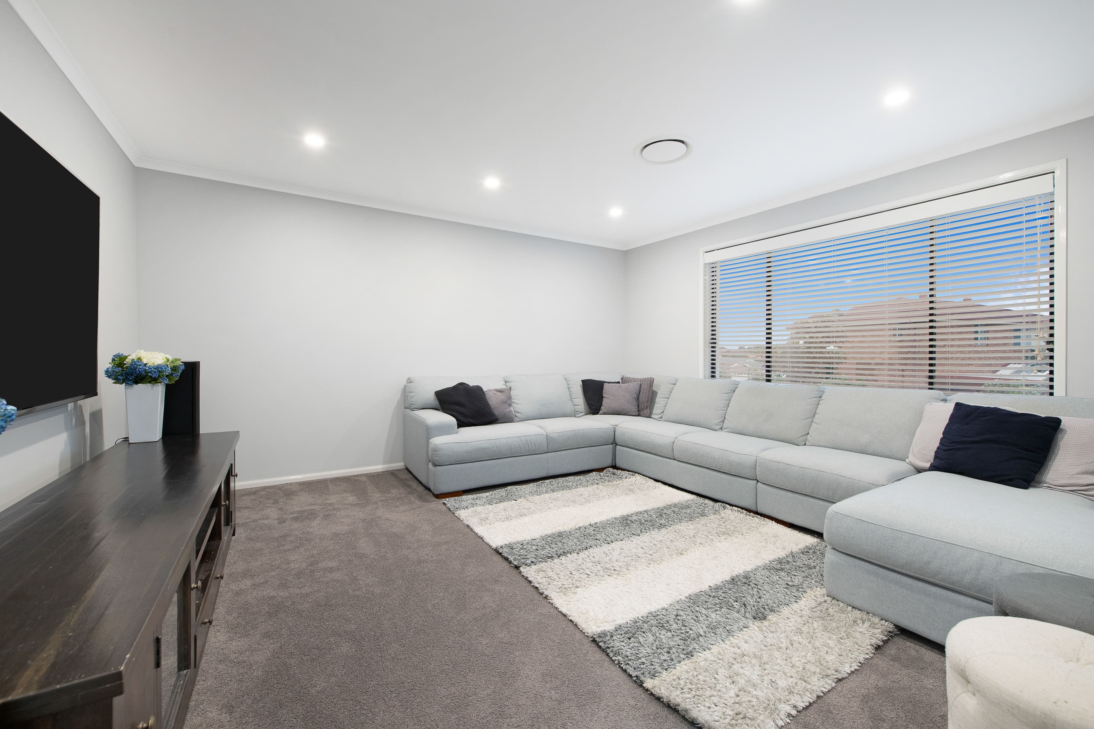 4 Mahogany Close, Glenwood NSW 2768, Glenwood - Thumbnail 2