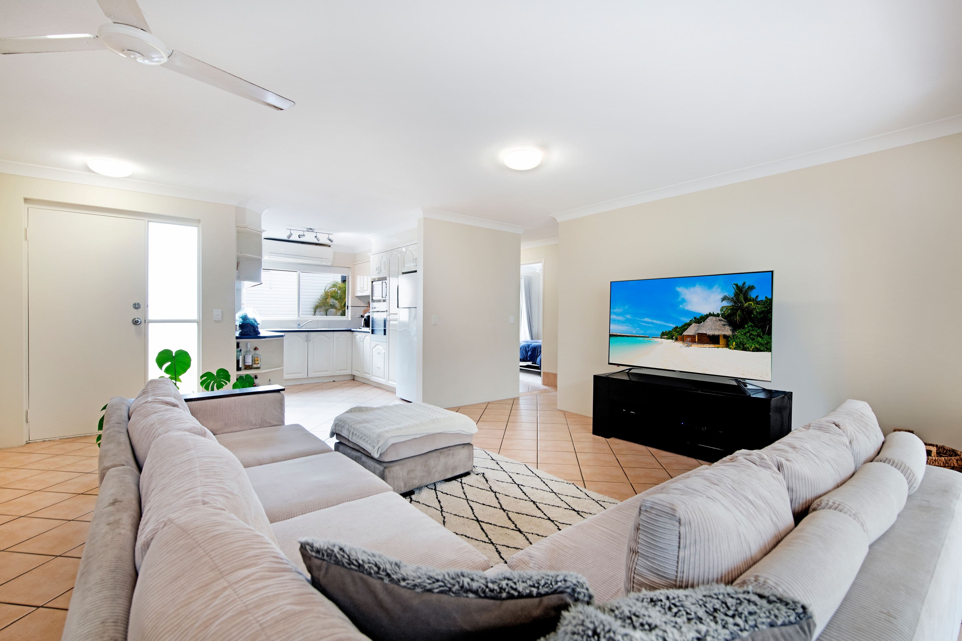 80 Albatross Avenue, Mermaid Beach QLD 4218, Mermaid Beach - Thumbnail 5