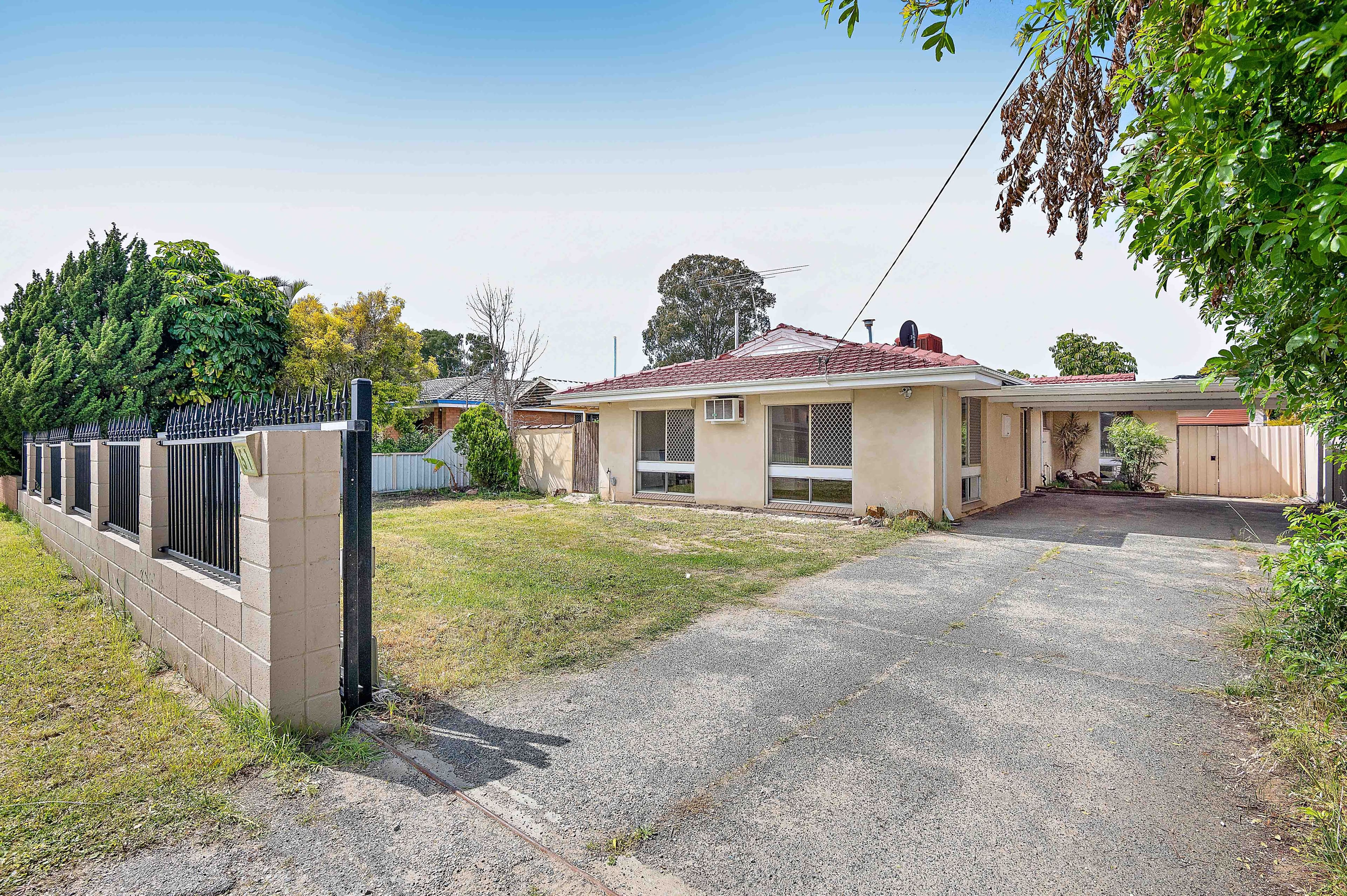 51 Connemara Drive, Thornlie WA 6108, Thornlie - Image 1