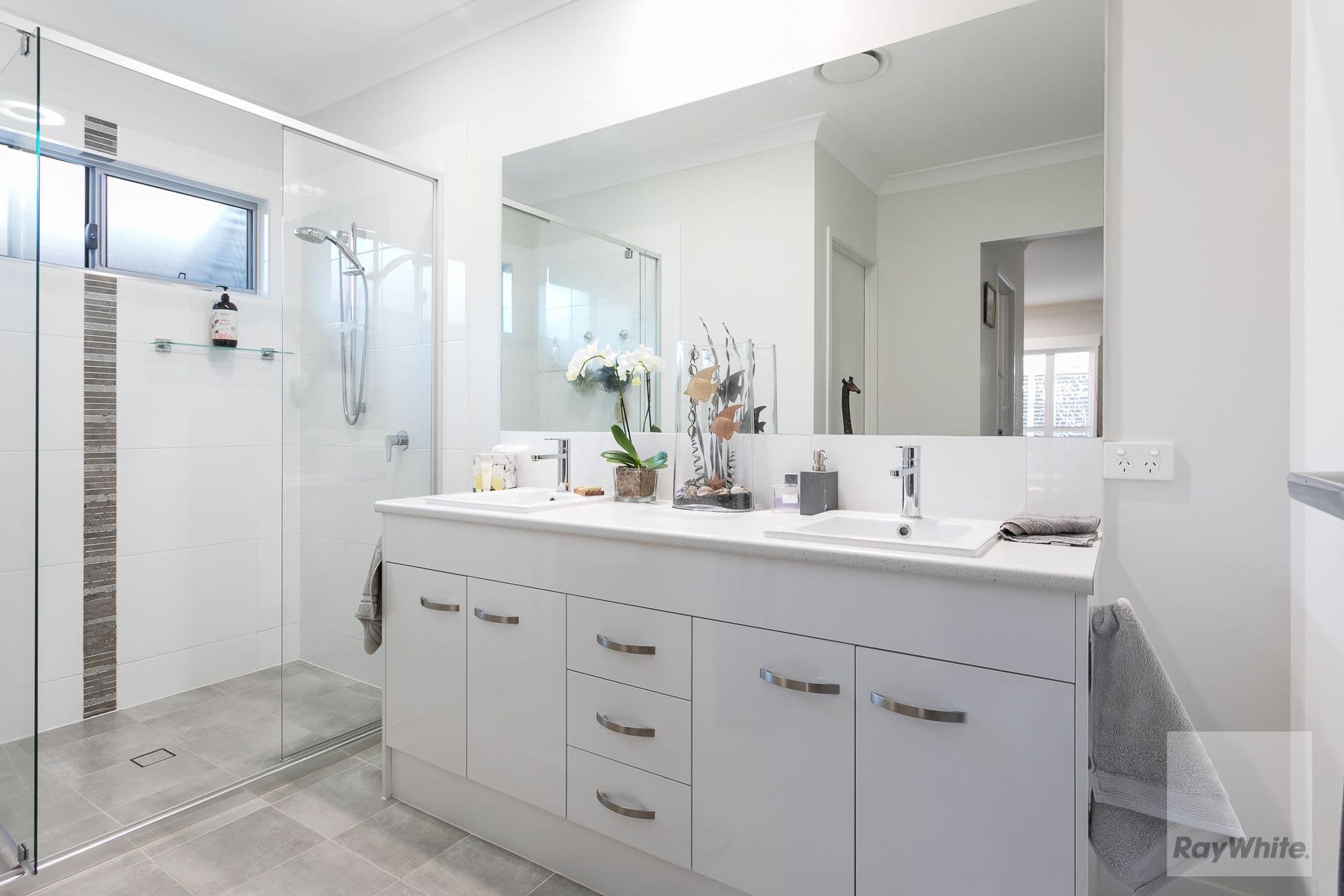 9 Beasley Drive, Redland Bay QLD 4165, Redland Bay - Thumbnail 7