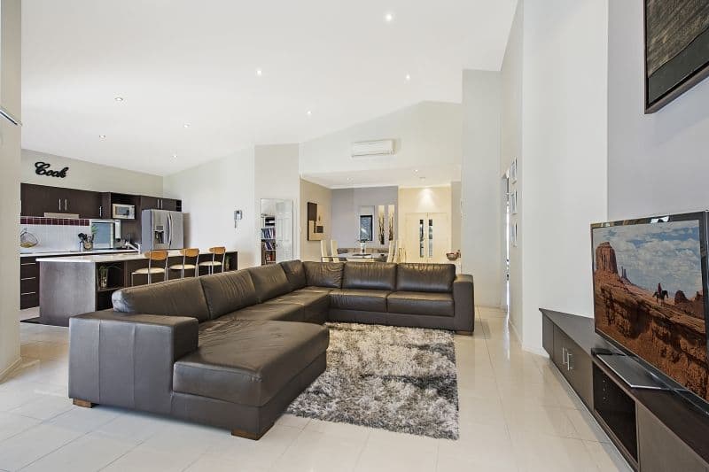 6 Burgan Place, North Lakes QLD 4509, North Lakes - Thumbnail 4