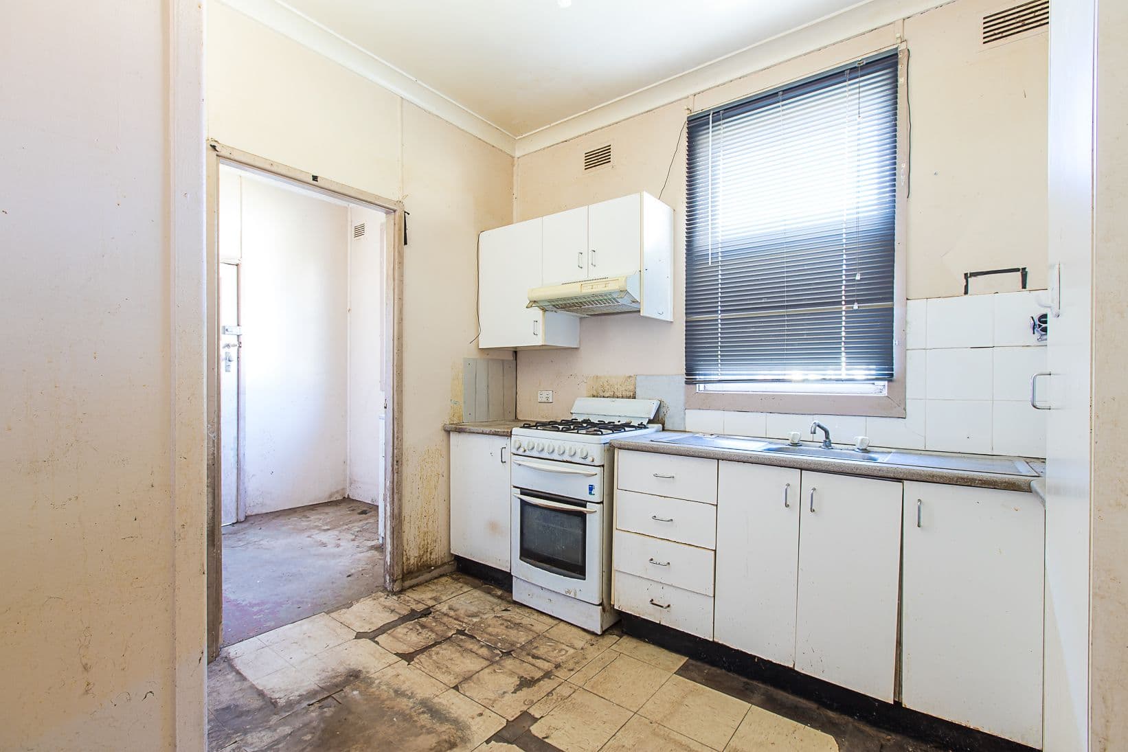 28 Tobruk Crescent, Shortland - Thumbnail 2
