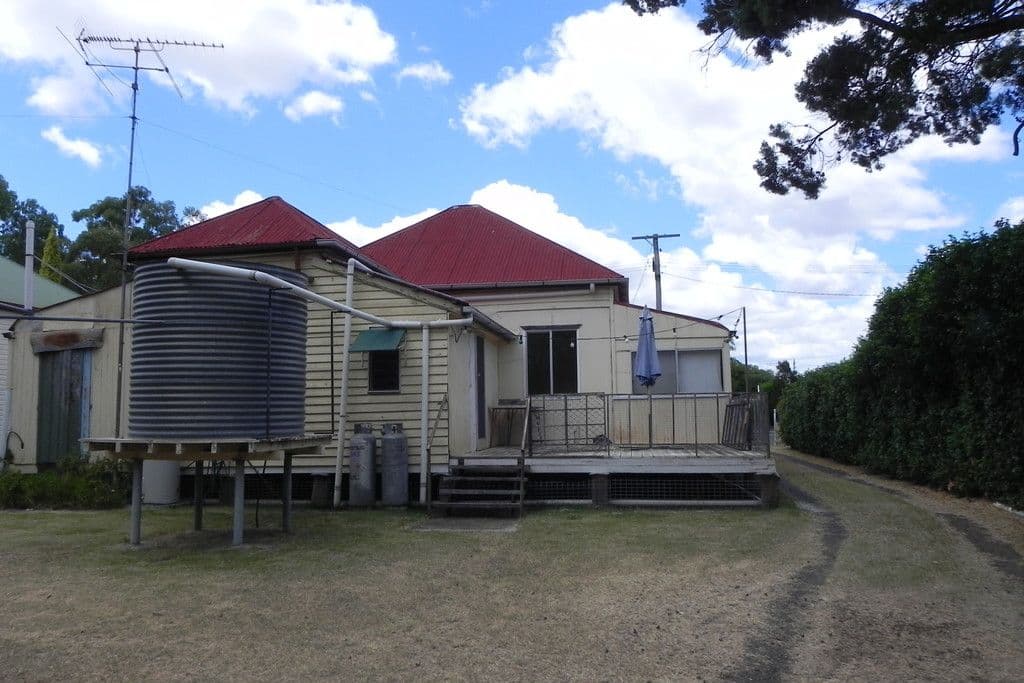 5 Allport, Pittsworth QLD 4356, Pittsworth - Thumbnail 2