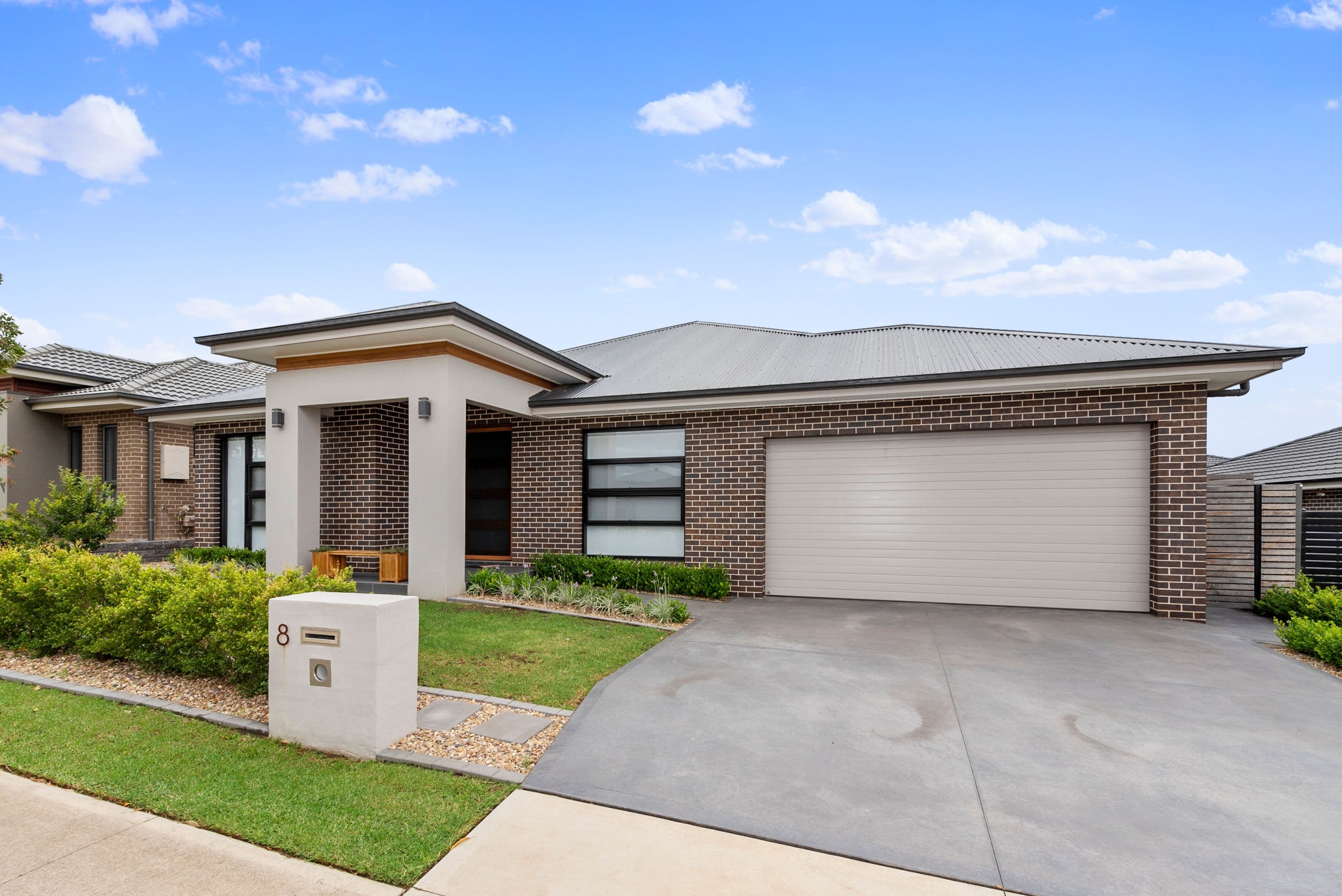 8 Steward Drive, Oran Park - Thumbnail 2