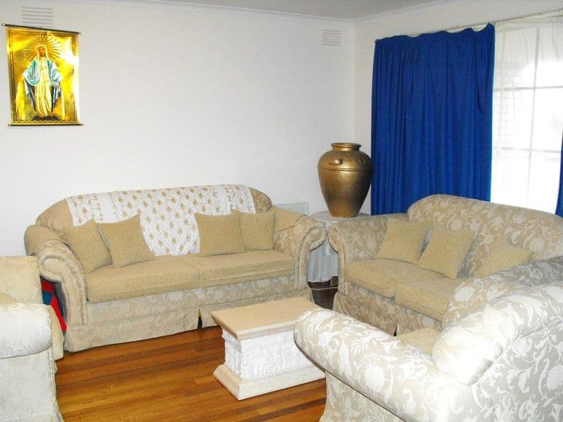 19 Derby Drive, EPPING VIC 3076, Epping - Thumbnail 3