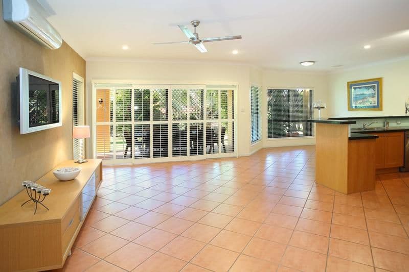 7 Noela Close, CARSELDINE QLD 4034, Carseldine - Thumbnail 2