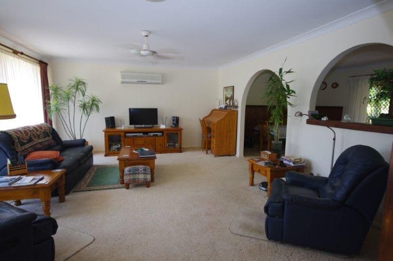 18 Caparra Close, TINONEE NSW 2430, Tinonee - Thumbnail 2
