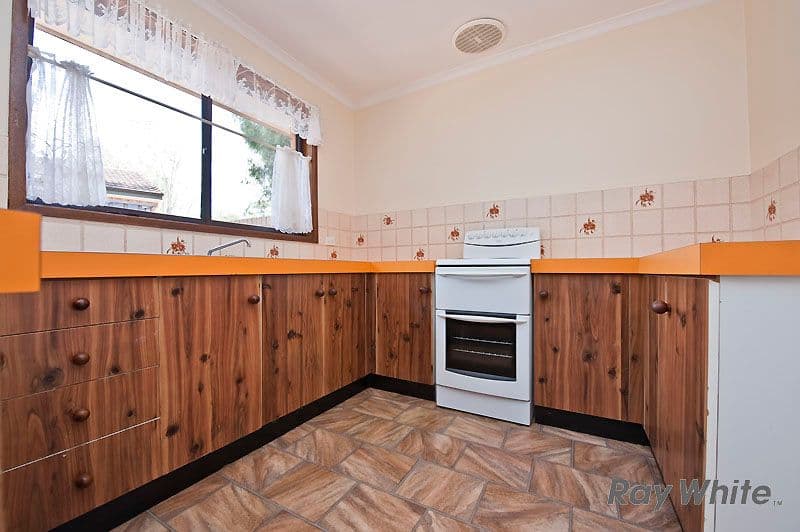 60  Dalley Crescent, LATHAM ACT 2615, Latham - Thumbnail 5