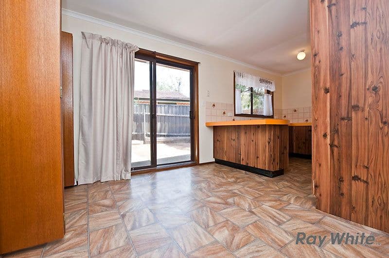 60  Dalley Crescent, LATHAM ACT 2615, Latham - Thumbnail 7
