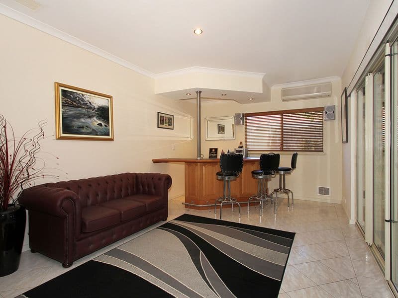 17 Burnside Terrace, CANNING VALE WA 6155, Canning Vale - Thumbnail 5